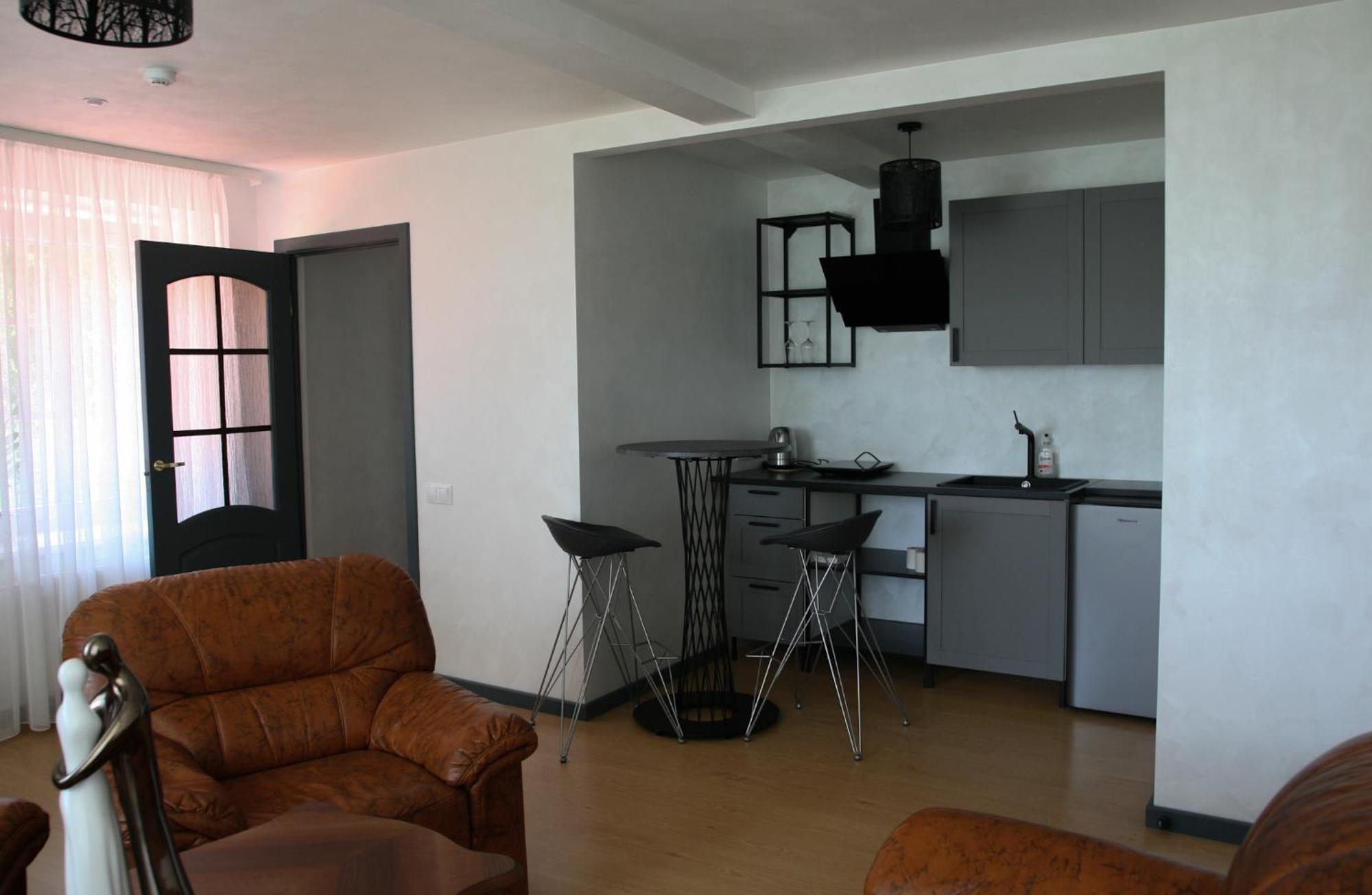 Pils Hotel Kandava Luaran gambar