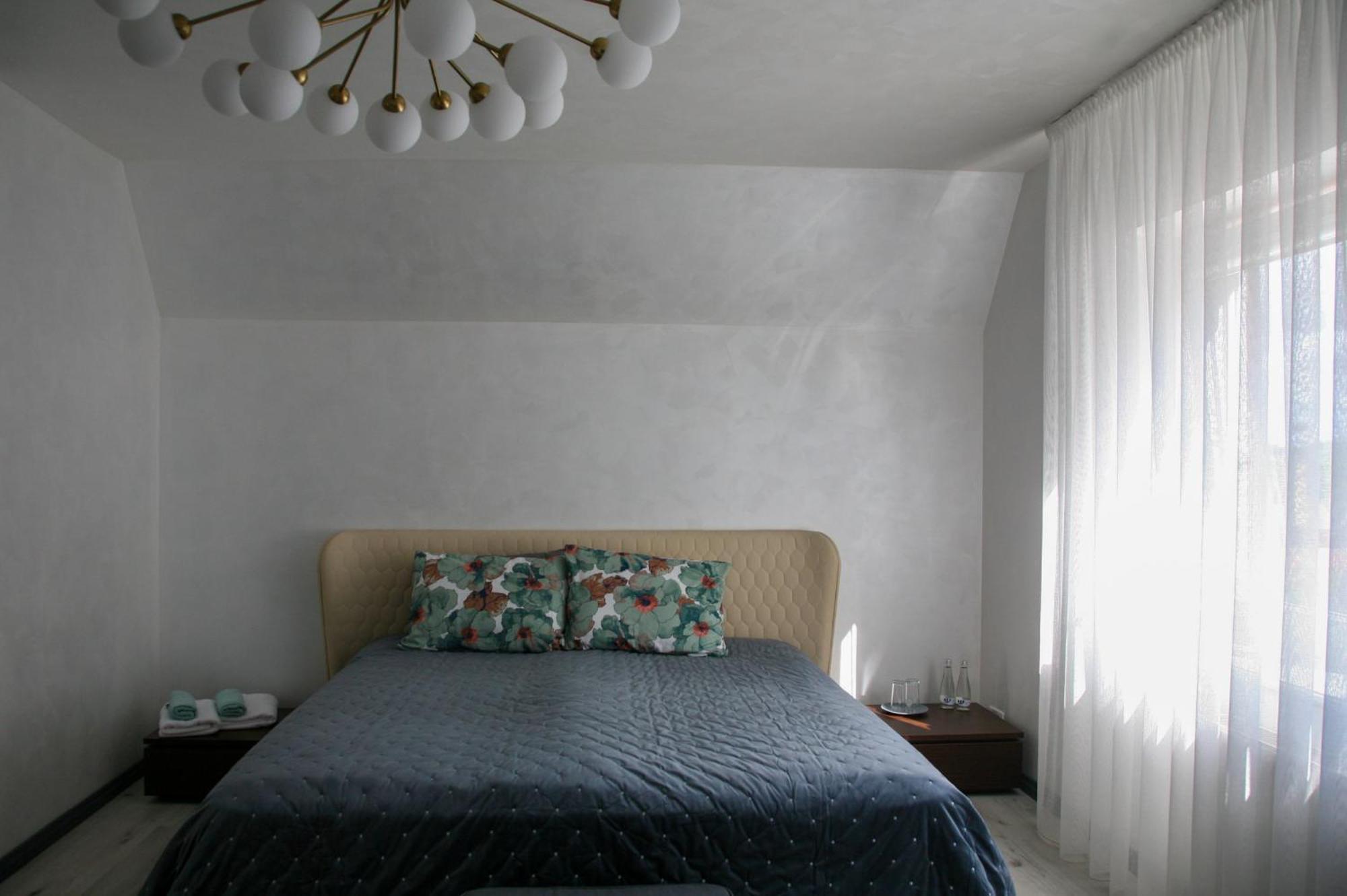 Pils Hotel Kandava Luaran gambar