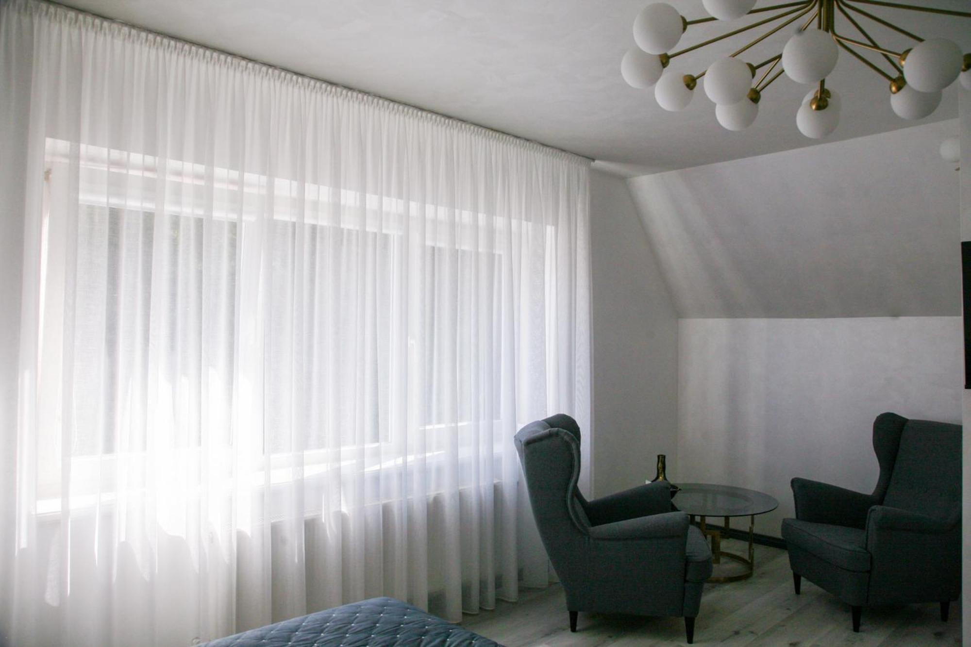Pils Hotel Kandava Luaran gambar