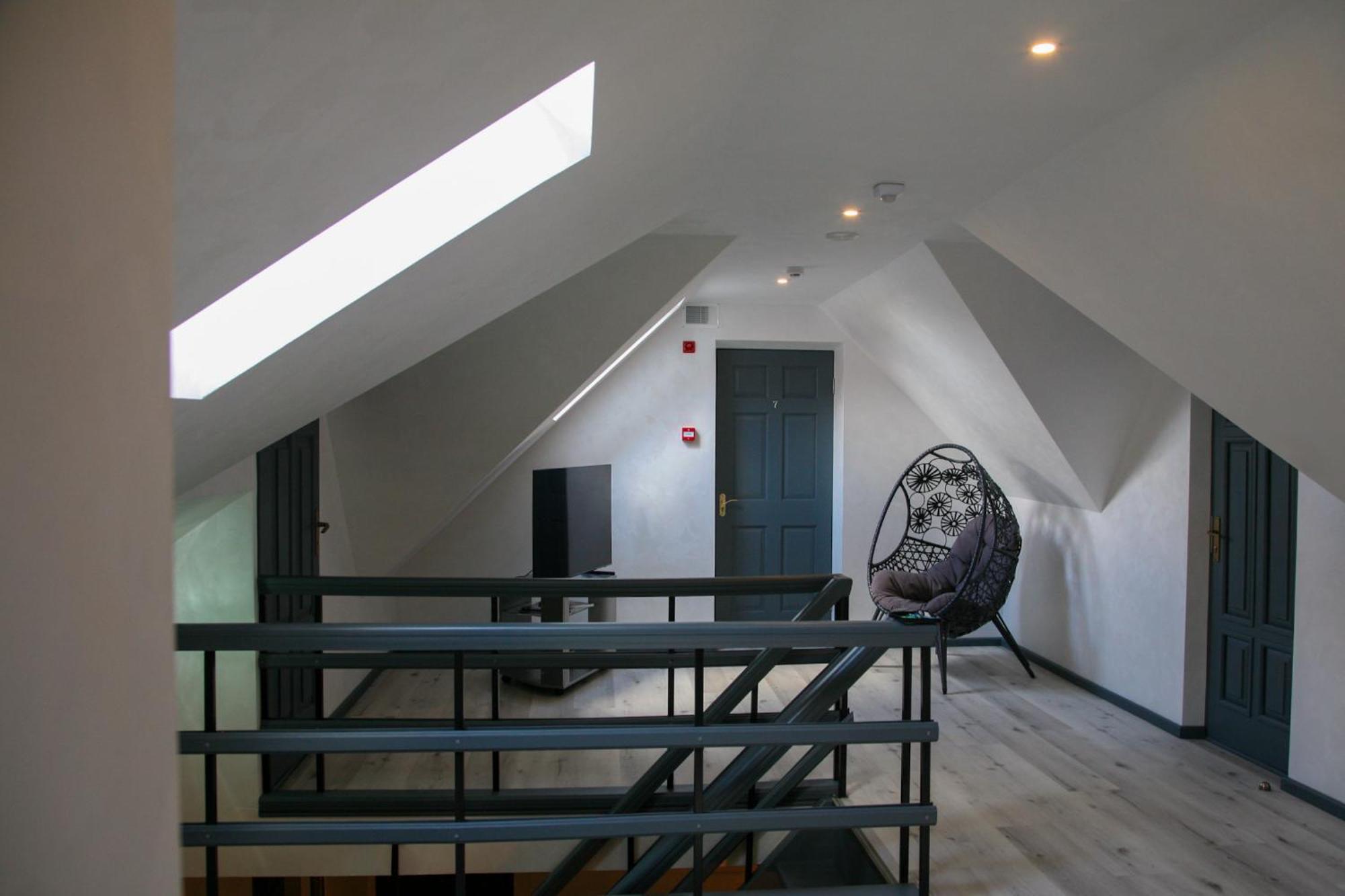 Pils Hotel Kandava Luaran gambar